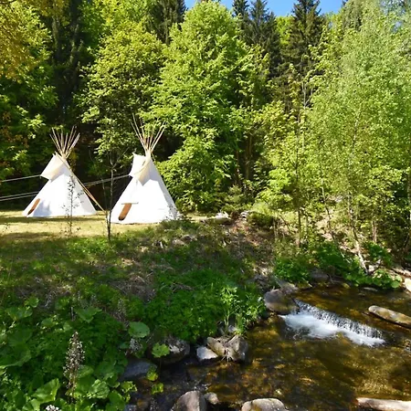 Teepee U Sedeho Vlka Роскошный шатер *