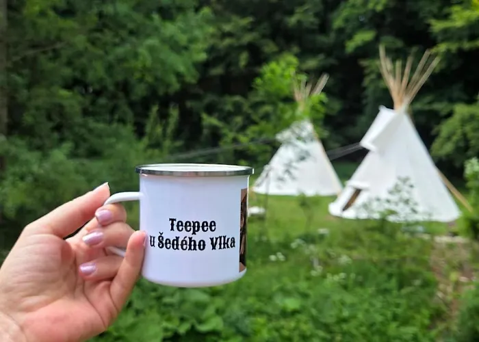 Luxusní stan Teepee U šedého Vlka Destne v Orlickych horach